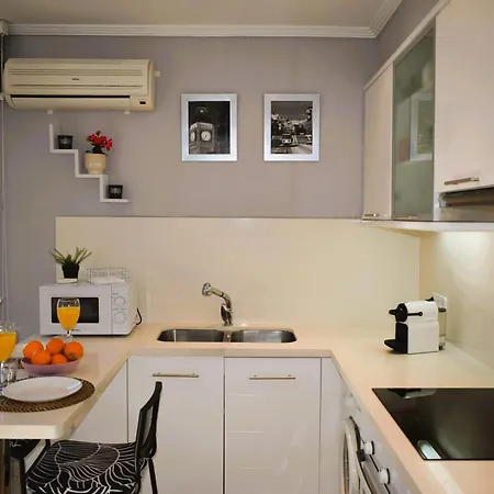 Estudio Con Piscina A 80 Metros De La Playa Les Deveses - Appartamento